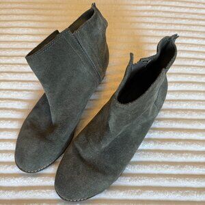 Joe's Jeans Slouchy Suede Gray Ankle Booties | Size 8M